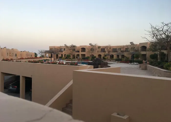 Sea View At - A105 *
